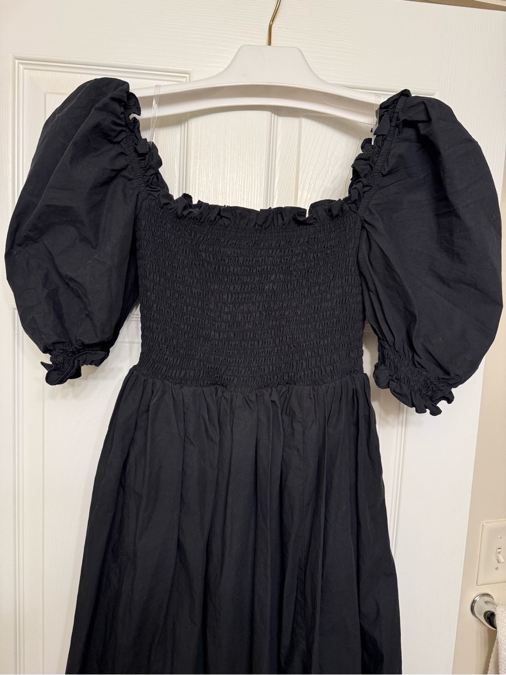HOUSE OF CB Silvana Black Smocked Cotton Puff Sleeve Midi Dress Cottagecore - Picture 2 of 4